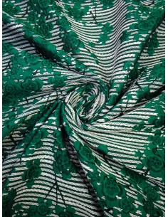 Tissu damassé motif fleurs...