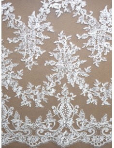 Tissu dentelle rebrodée à...