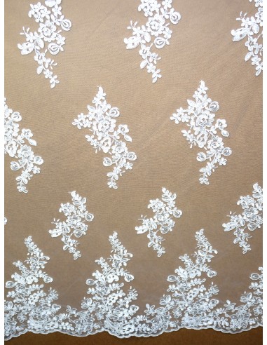 Tissu dentelle rebrodée - Blanc cassé