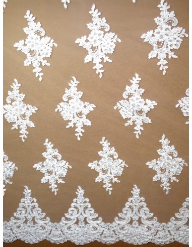Tissu dentelle rebrodée - Blanc cassé