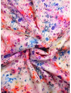 Tissu viscose imprimé motif...
